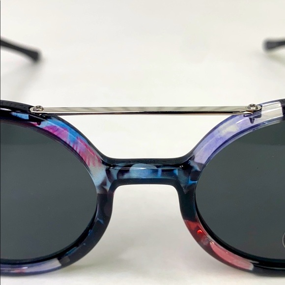 KOMONO Women’s Vivien Floral Sunglasses NEW Pink Black Blue - Picture 10 of 16